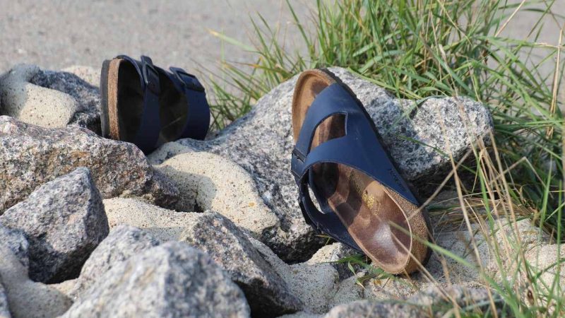 Birkenstock : ces sandales mythiques au sommet des tendances de l’été 2025
