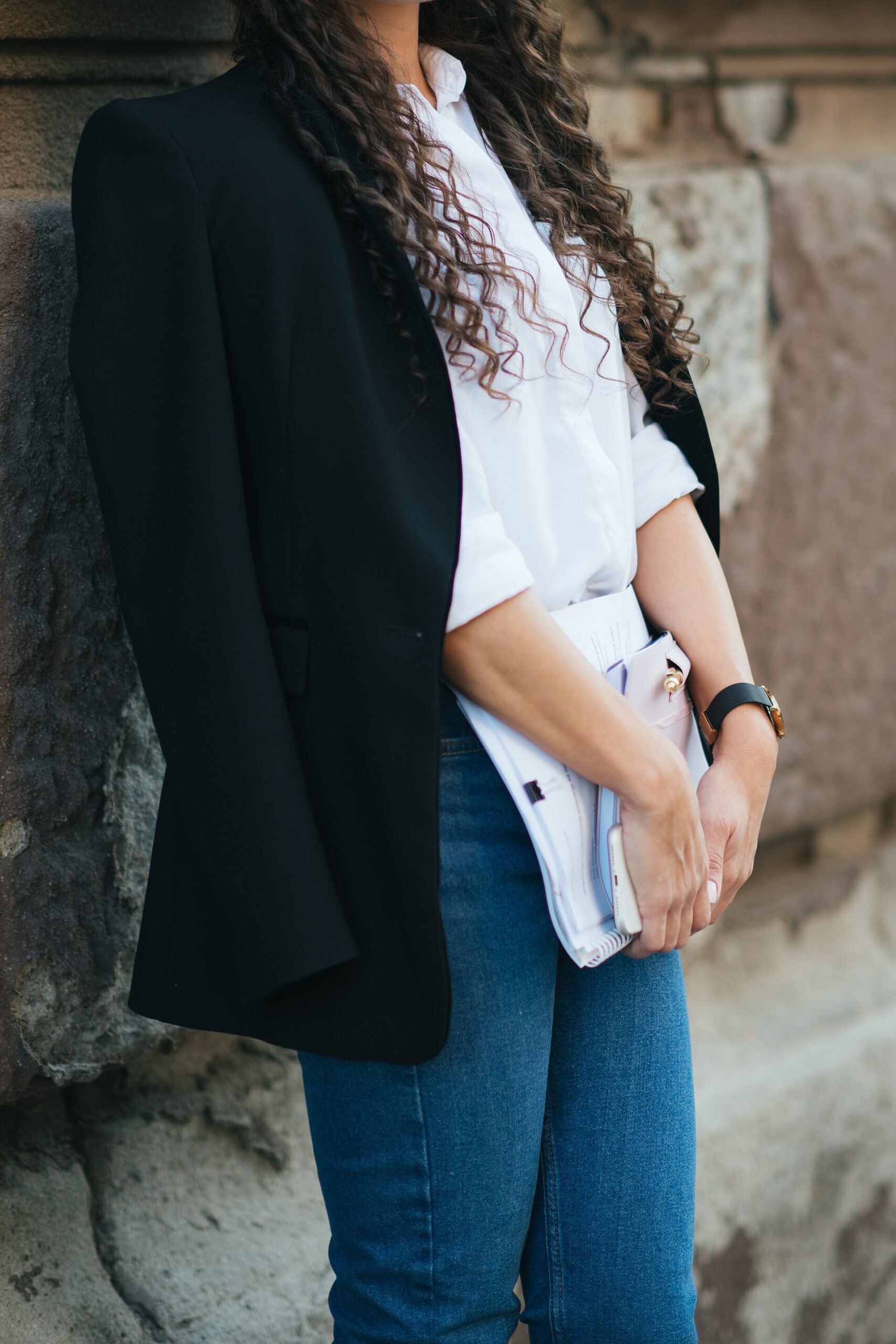Blazer oversize : 6 façons de le porter cet automne sans se noyer dedans